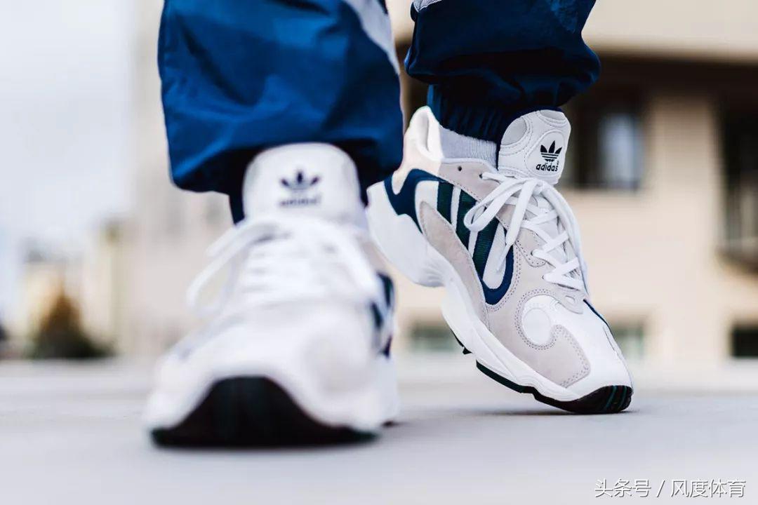 在家里改造一个海洋球馆,在家里布置篮球场