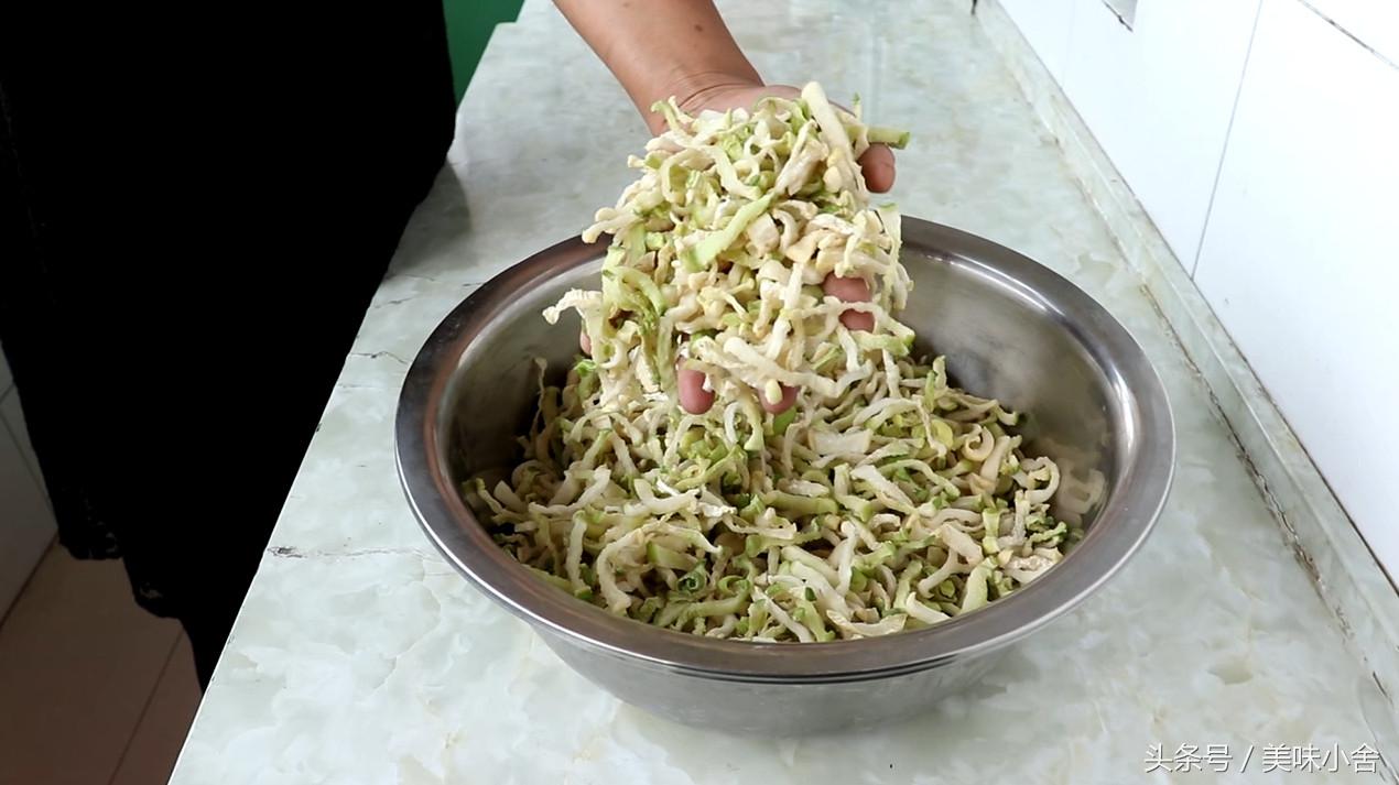 腌的萝卜干怎么保存时间长,腌萝卜干时怎么去除萝卜的辛辣味