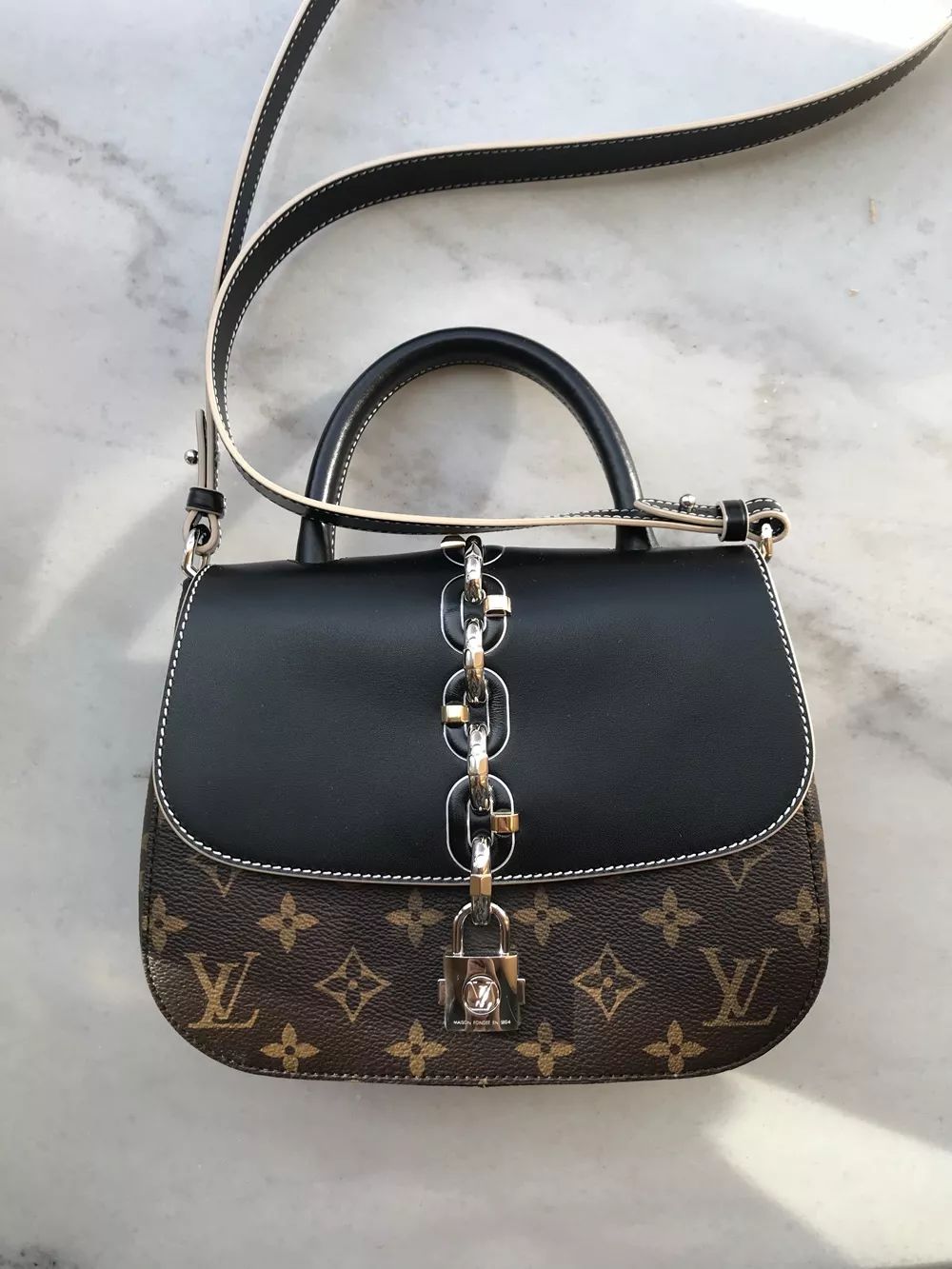 编辑们去了一趟时装周，攒了半年的工资全！没！了！