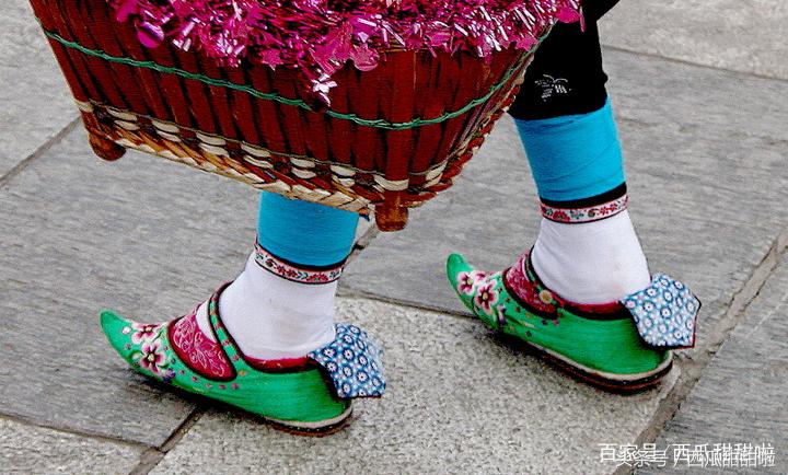 怎么看待小脚女人,小脚女人有什么好