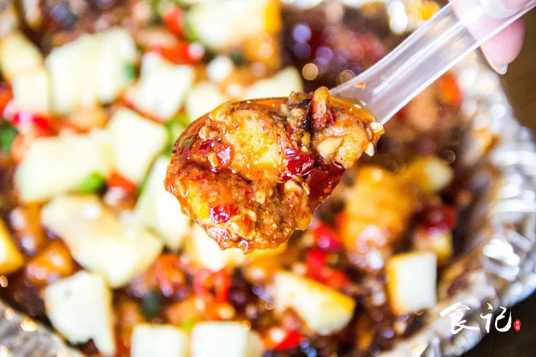 这家凭年糕火锅圈粉无数的店,这家串串每吃一次都念念不忘