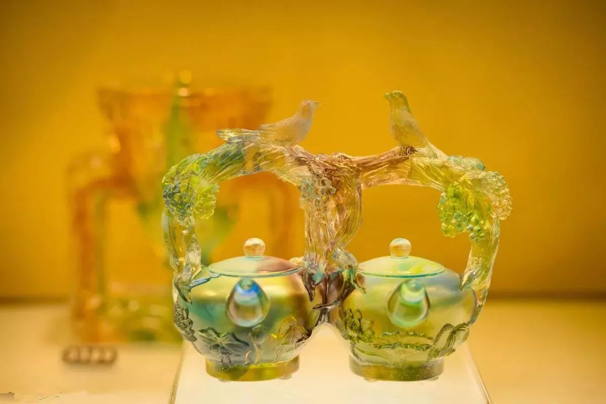 施华洛世奇水晶和天然水晶的区别,施华洛世奇天鹅水晶真假鉴别