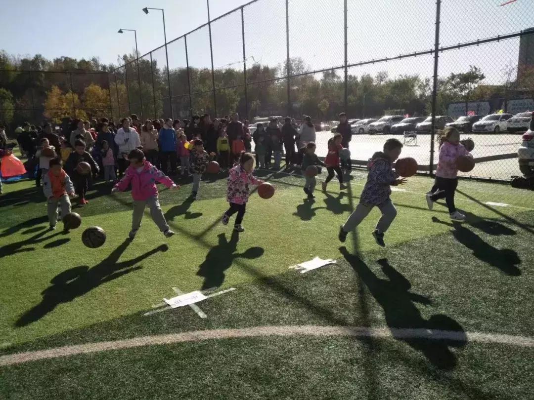 大手牵小手亲子运动会活动目的,小手拉大手一起来运动亲子运动会