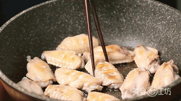 腌制鸡翅需要多久才能入味,如何让腌制鸡翅快速入味