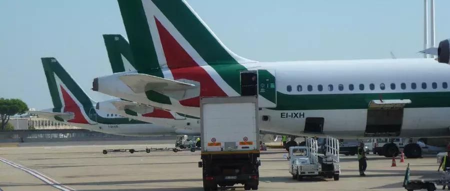 机场行李托运要不要封口,机场行李忘托运