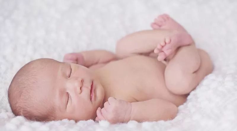 0岁小宝宝有没有抵抗力,0岁婴儿需要注意什么