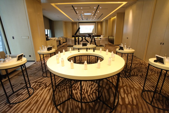 私人定制美丽蜕变化妆品店,量身定制美丽肌肤