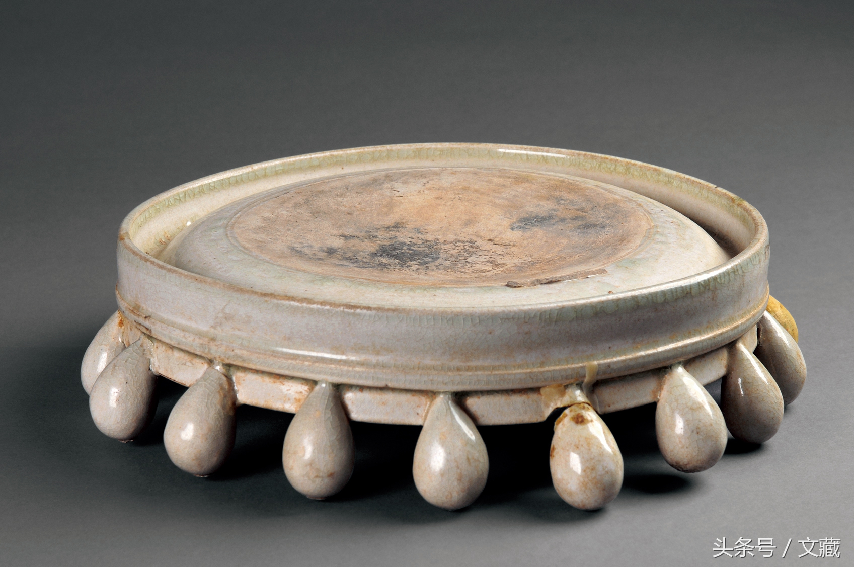 隐玉文房四宝中的其中一宝砚台,中国顶级文房四宝砚台