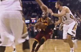 厦门大学灯光球场出现的“欧文”“科比”！