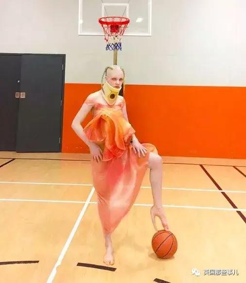 国外最近爆火的鞋子,国外很火的高跟鞋