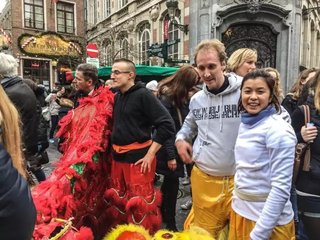 从中国开车来巴黎,从中国开车到欧洲