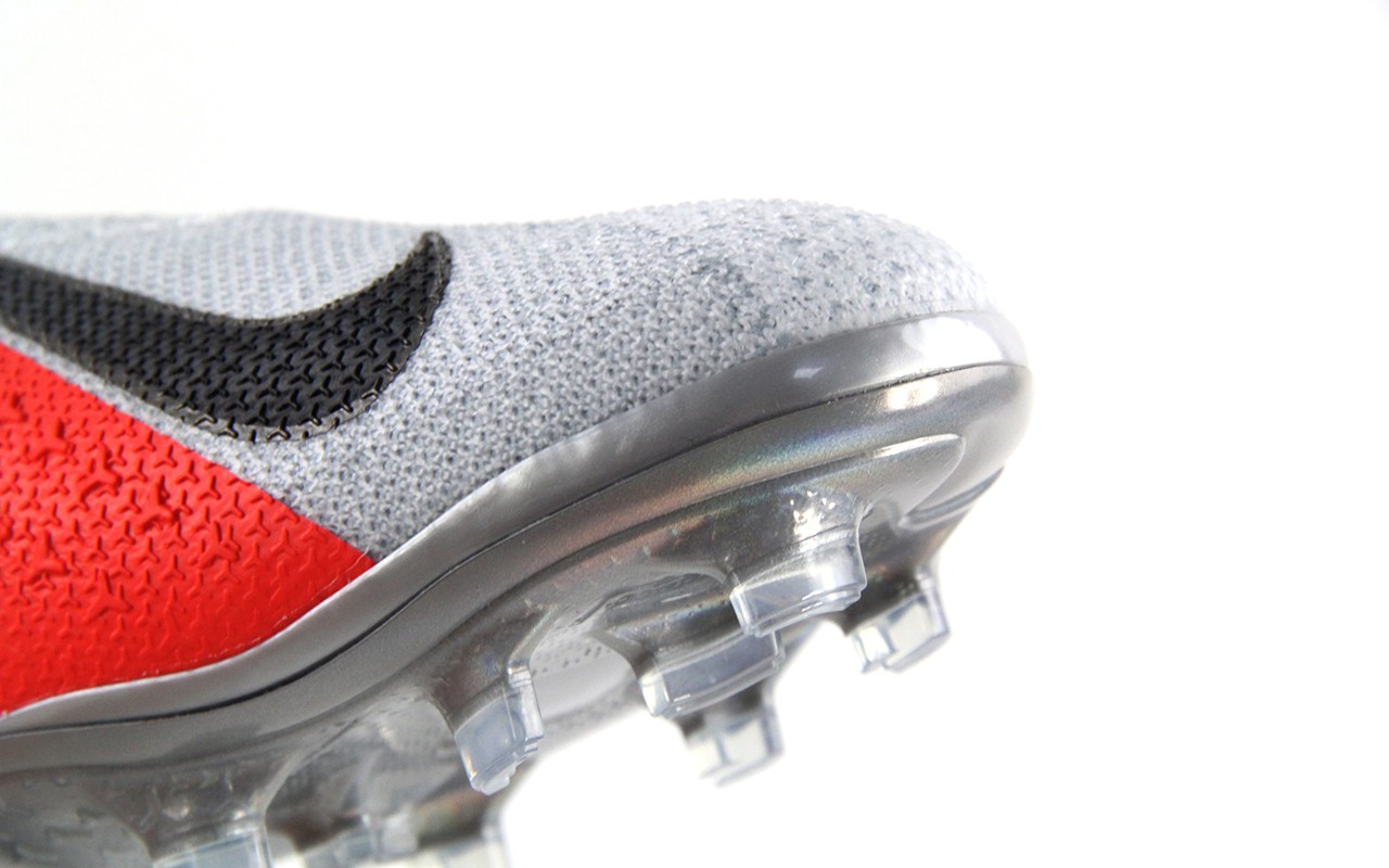 耐克暗煞phantomvsn2t,中场大师的球鞋