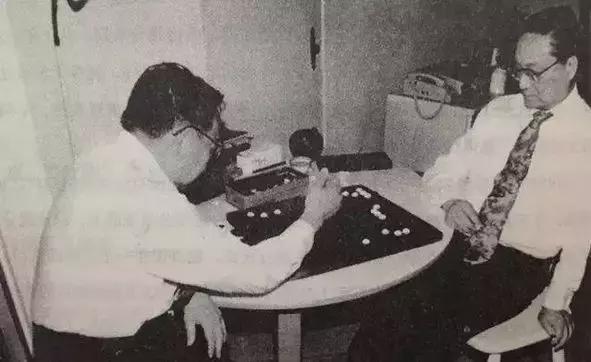 世间再无金大侠,射雕英雄成绝响!