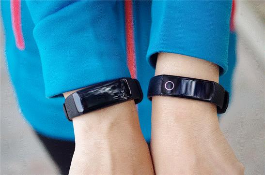 乐心手环5VS荣耀手环4：都说要搞定专业健身+购物？