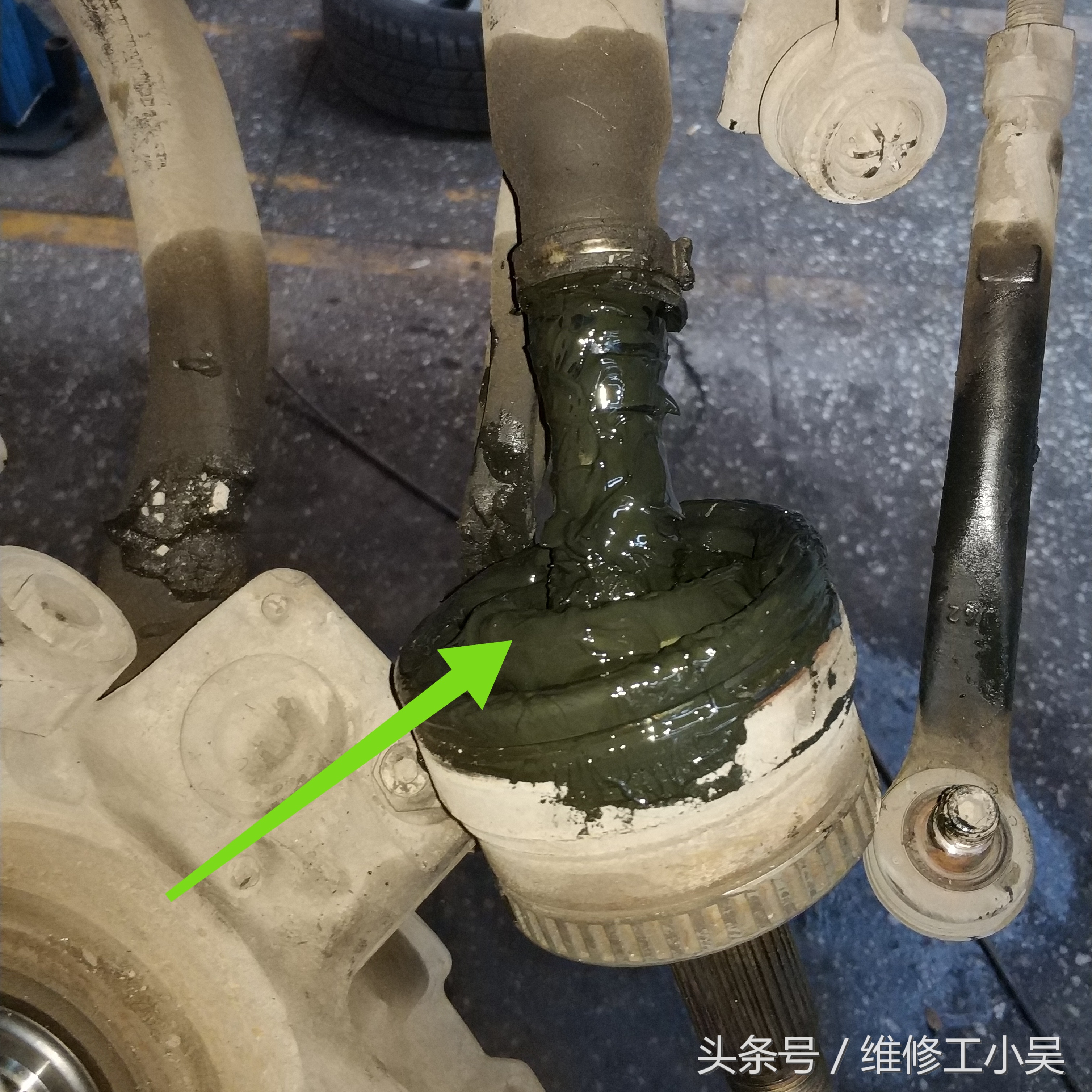 路虎球笼防尘套漏油,路虎半轴球笼防尘套