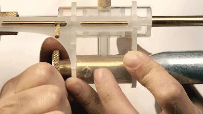 决不能让渣男欺负！化眼泪为*弹子**，把渣男射得透心凉！