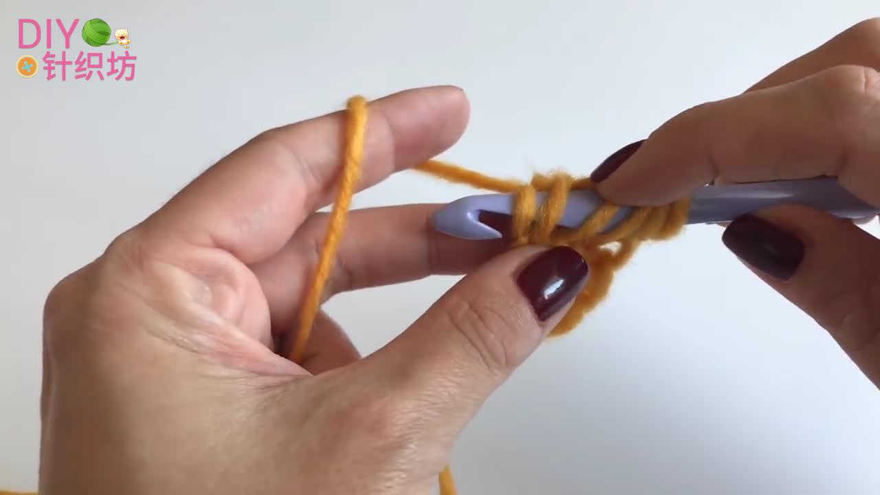 渔网三角围巾钩针教程,钩针编织三角围巾视频教程