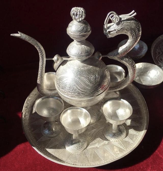 彝族银饰加工过程,凉山彝族银饰手工技艺