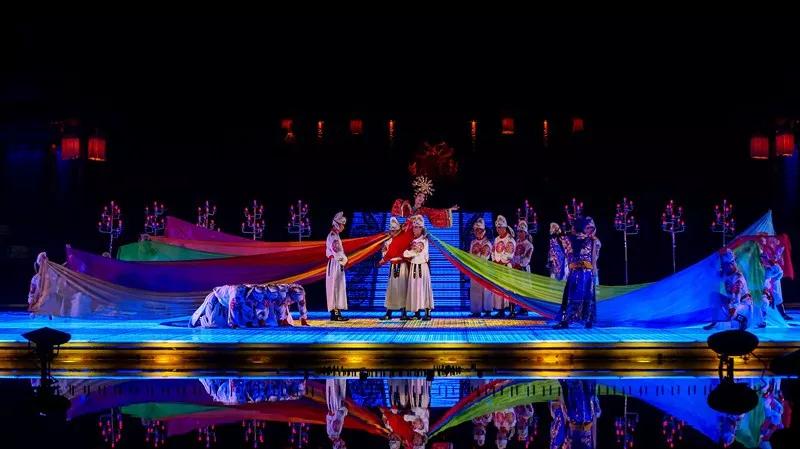 视觉震撼长恨歌演出,长恨歌一场演出多少人