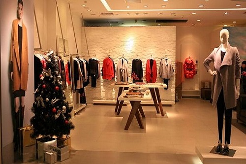 新手开服装店如何进货,初次开服装店进货技巧和方法