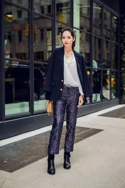 脚大女生穿什么鞋显脚小,脚大的女生穿什么鞋显小夏天