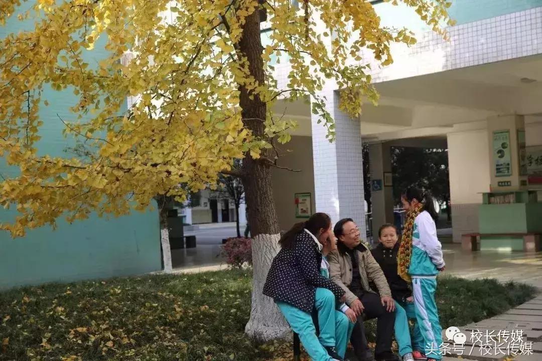 李镇西对学生的忠告,李镇西官方回应教师被黑榜警告