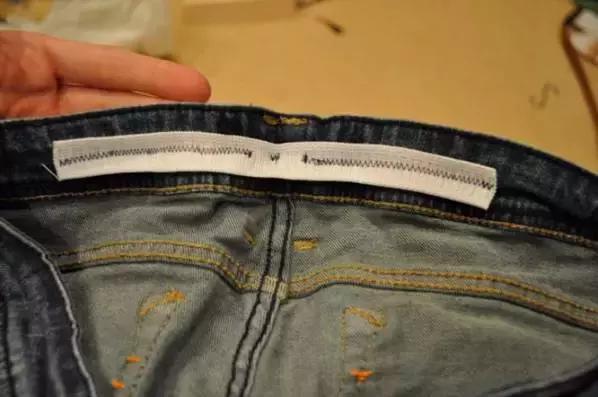 拉链拉不拢的妙招,拉链拉不合小妙招