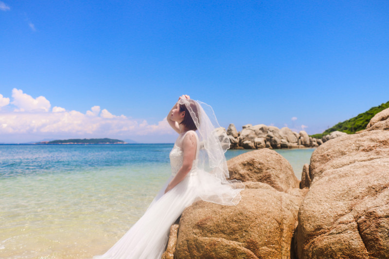 三亚一日游必买的婚纱 (三亚婚纱旅拍攻略)
