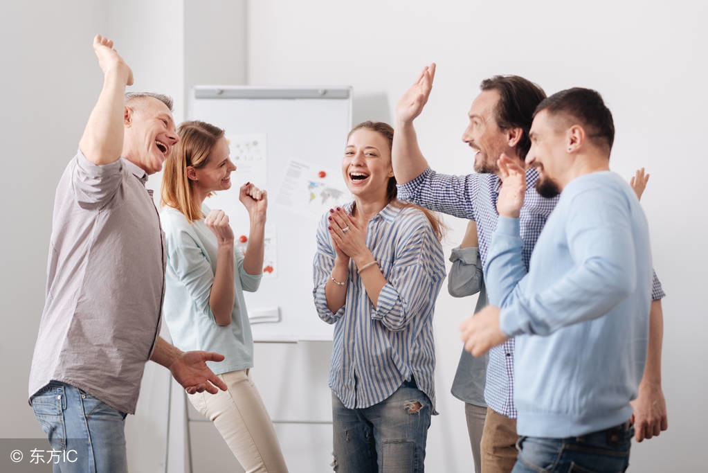 我们的友谊作废图片,大多数友情都在朋友圈里