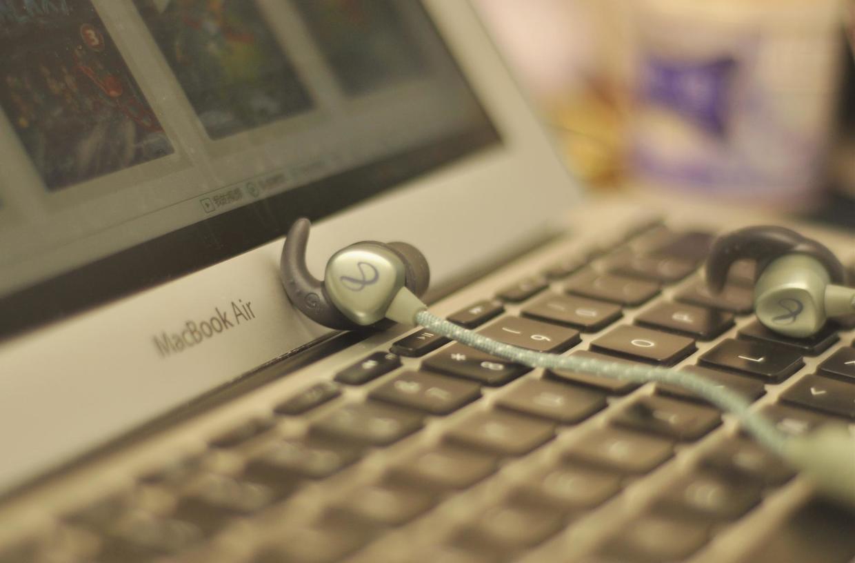 甯︽湁鍝堟浖闊宠川钃濈墮鑰虫満,鏈夊搱鏇奸煶璐ㄧ殑钃濈墮鑰虫満