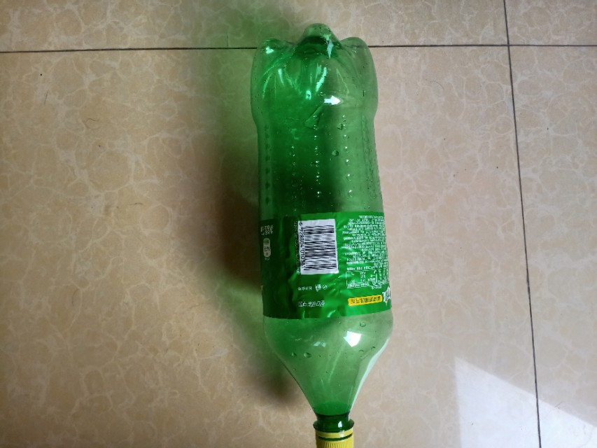 浇花瓶手工制作,自制简易花园小花瓶