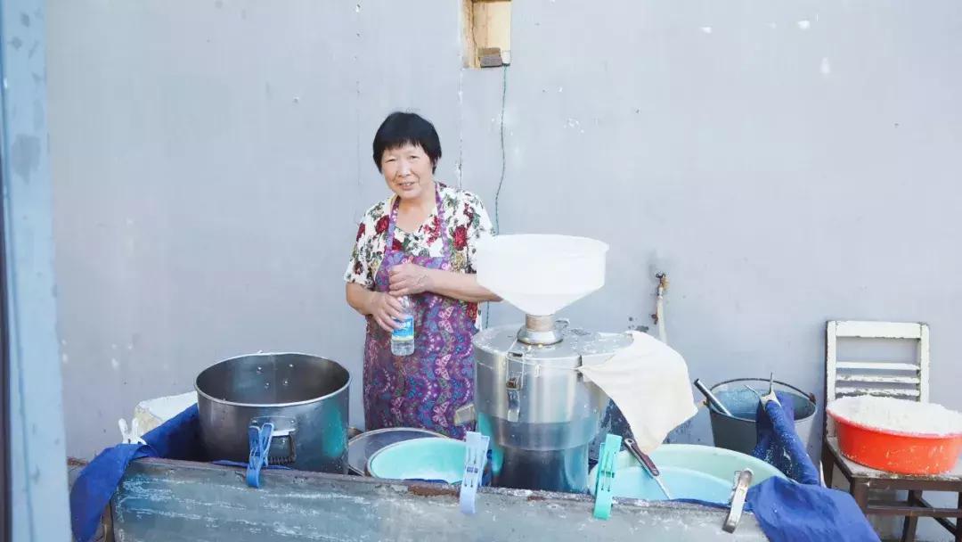 三汊河的味道，都藏在小戴猫灌饼里了