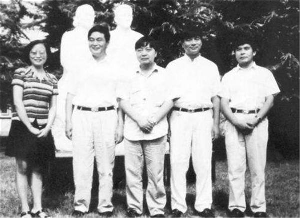 四兄弟创业27年欠款30亿,四兄弟创业成百亿富豪