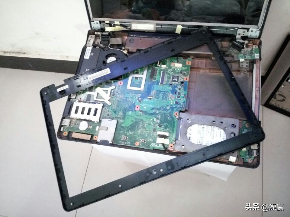 电脑坏了自己也能修，省跑店麻烦又省钱，还长技术#青云计划#