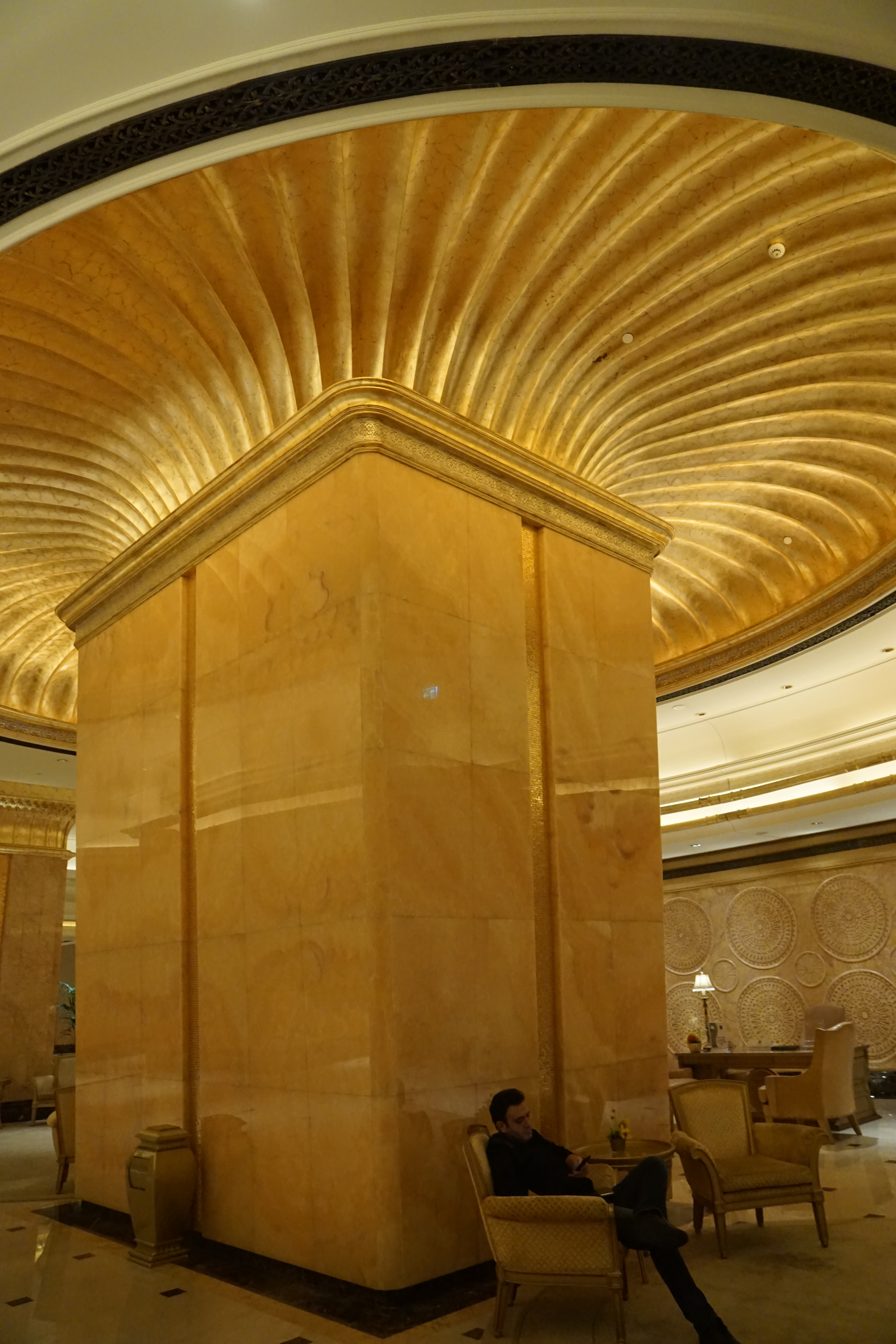 酋长国宫殿酒店推荐,酋长国宫殿酒店视频