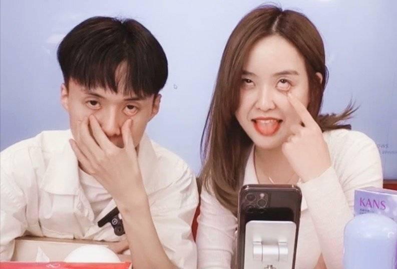 兰蔻反复横跳，立白趁机内涵，看看商人们如何从吴亦凡事件中获利