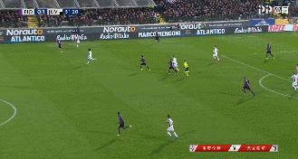 c罗里程碑之夜继续刷新纪录,c罗全场欢呼插兜走