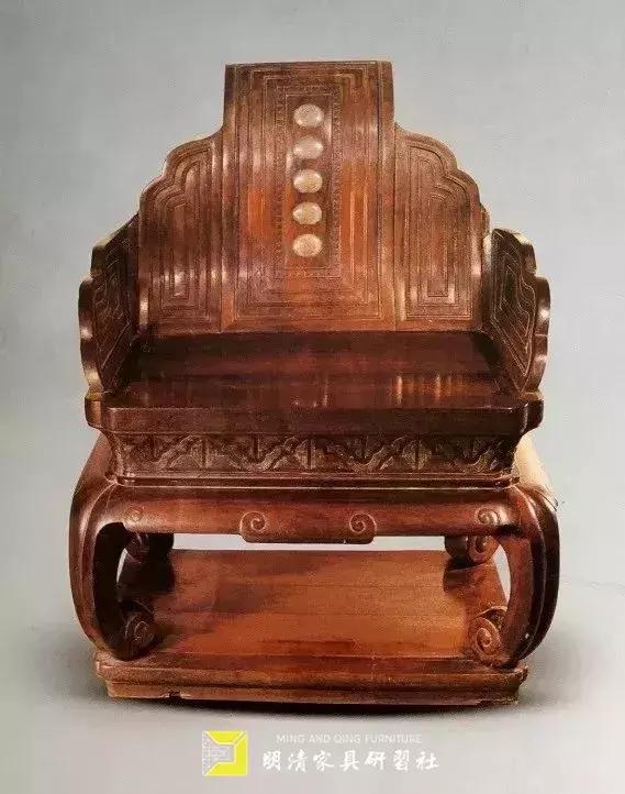 斤墨工巧：一桌六腿的进化与消亡