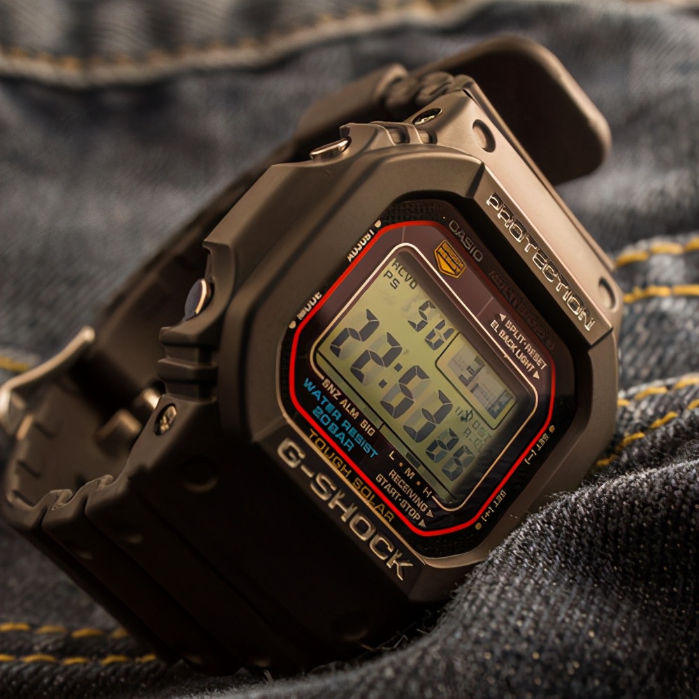 卡西欧手表的背面信息解读 (卡西欧手表功能字母代表)