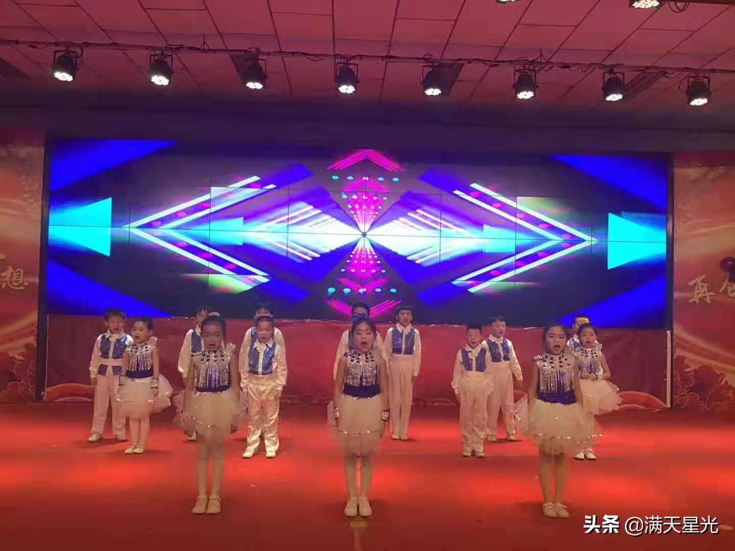 玉鼠闹春,玉鼠迎新春