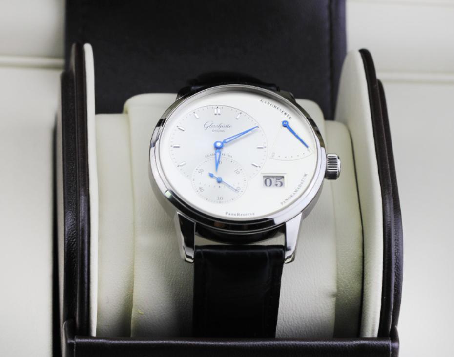 适合老年男士的10款最佳方形手表,男士潮表手表