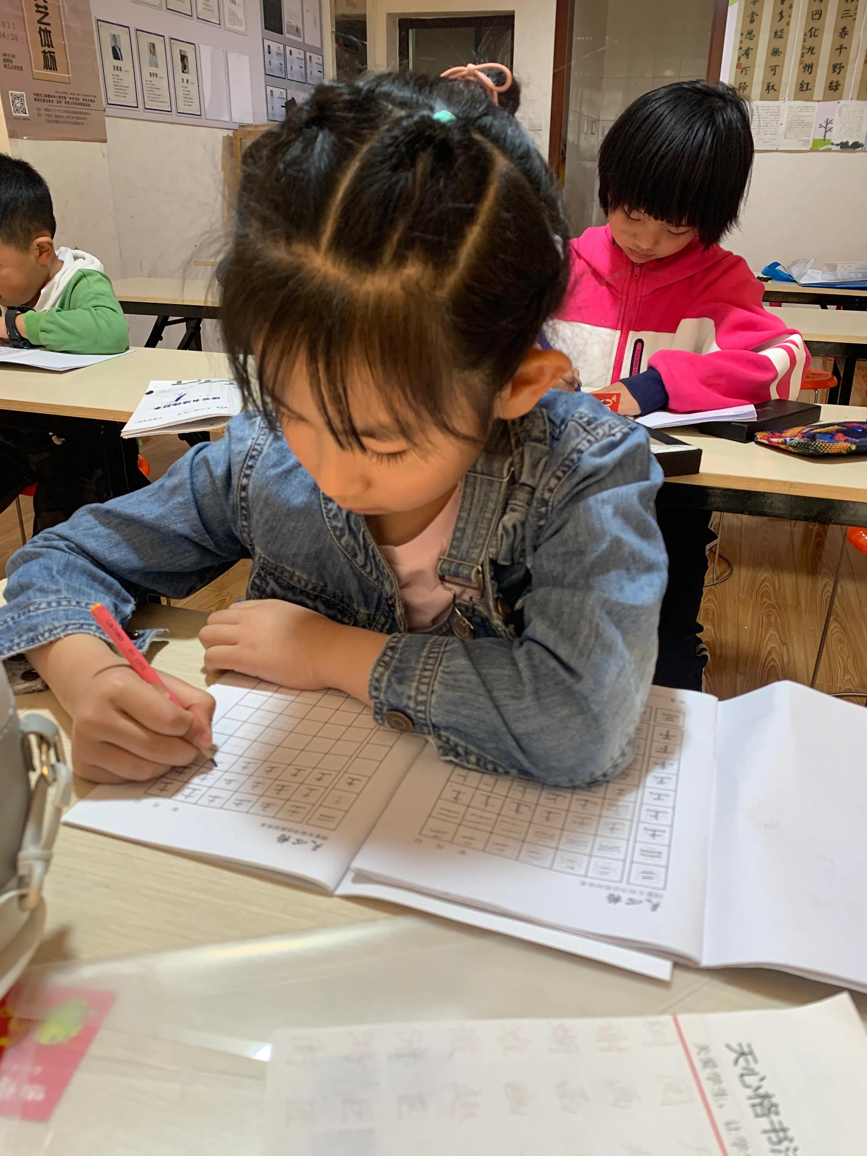 怎样让儿童写一手好字,三年级小孩如何练好一手好字