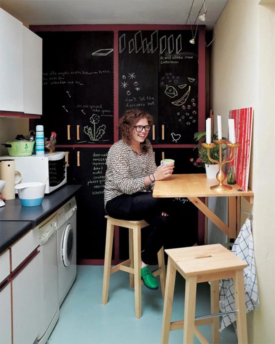 头一次见到自助餐,头一次见厨房装两个门