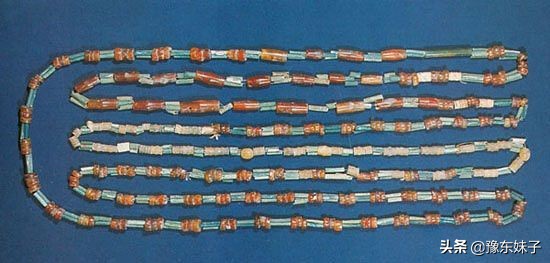 中国古代玻璃演化史,中国古代玻璃多属什么玻璃