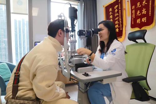 近视1000度以上可以做近视手术吗,近视200多度可以做近视手术吗