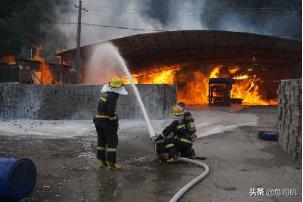 甲醇乙醇泄漏着火怎么处理,甲醇泄露起火应该采取哪些措施