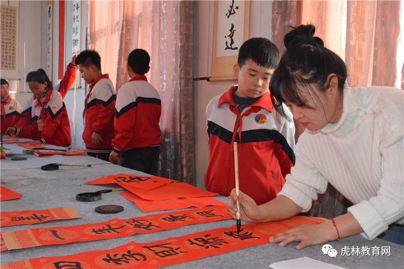 童心向党公益书法活动招募志愿者,迎新春爱心书画家送春联公益活动