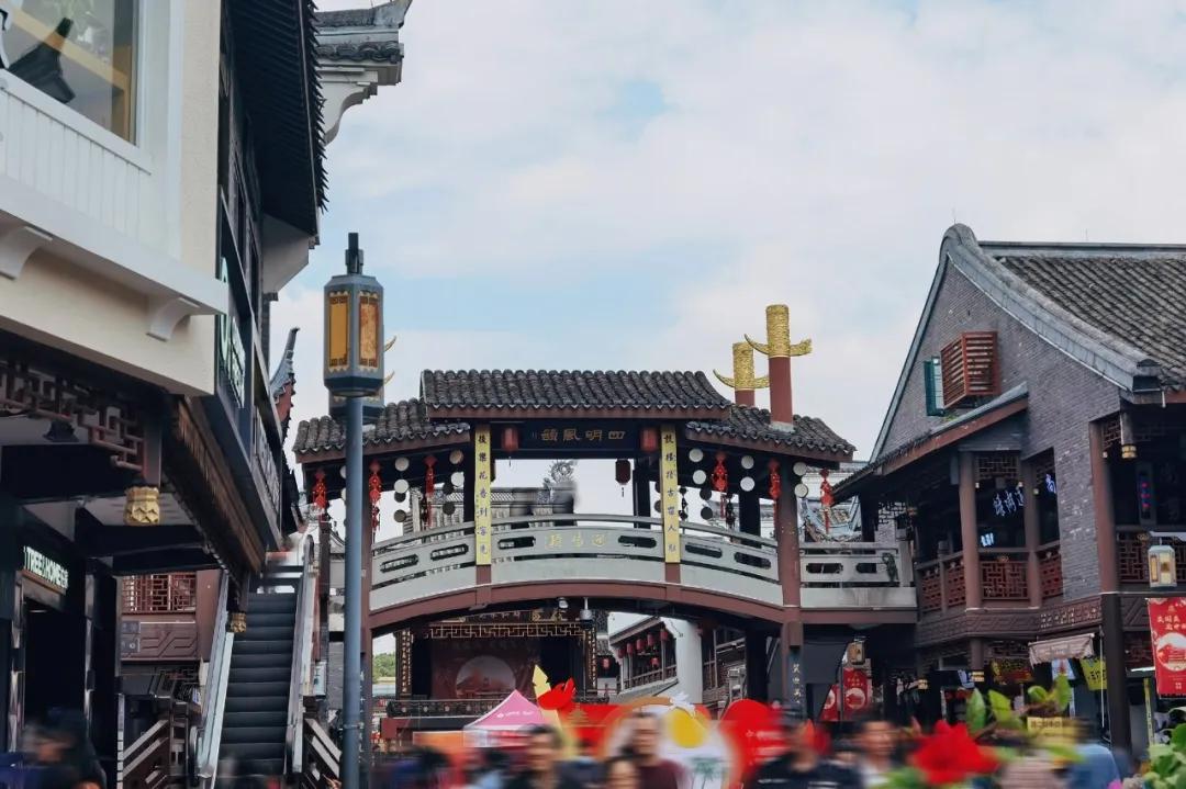 逛完这15条街瞬间看懂上海,逛完这五条街让你彻底爱上杭州