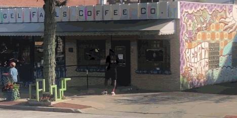 太节俭了！联盟第一人兼职送外卖，脚下拌蒜差点让自己提前下班