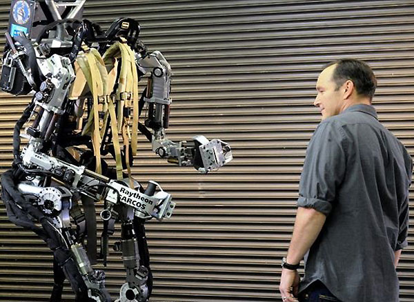 变身《极乐空间》大力士机械外骨骼真奇妙有哪些好处？